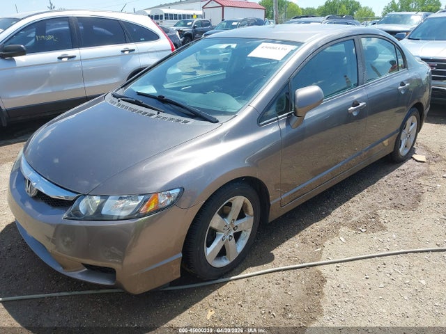 45000339 :رقم المزاد ، 19XFA1F67BE041129 vin ، 2011 Honda Civic Lx-s مزاد بيع