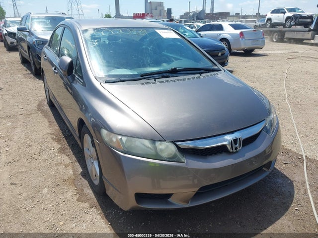 45000339 :رقم المزاد ، 19XFA1F67BE041129 vin ، 2011 Honda Civic Lx-s مزاد بيع