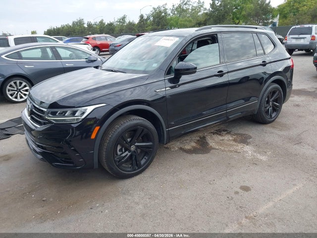 2024 Volkswagen Tiguan 2.0t Se R-line Black მანქანა იყიდება აუქციონზე, vin: 3VV8B7AX4RM092579, აუქციონის ნომერი: 45000357