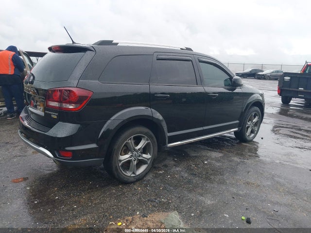 2018 Dodge Journey Crossroad მანქანა იყიდება აუქციონზე, vin: 3C4PDCGGXJT215784, აუქციონის ნომერი: 45000445