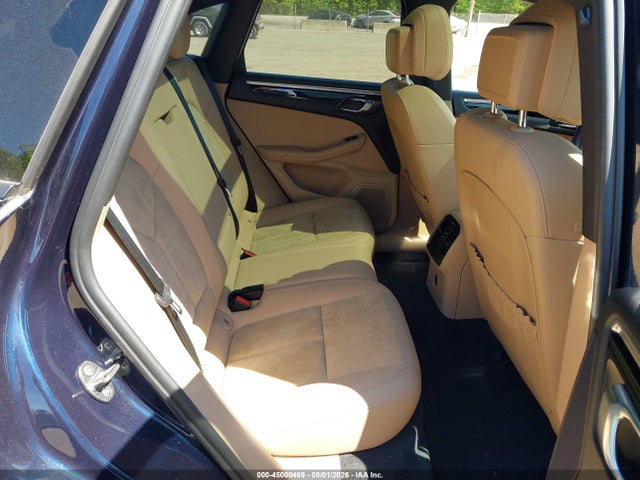 45000469 :رقم المزاد ، WP1AA2A53MLB03858 vin ، 2021 Porsche Macan مزاد بيع