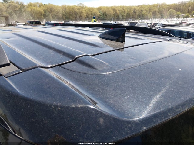 2023 Chevrolet Traverse Awd Lt Leather მანქანა იყიდება აუქციონზე, vin: 1GNEVHKW0PJ163024, აუქციონის ნომერი: 45000498
