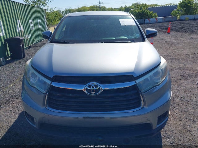 Продажа на аукционе авто 2016 Toyota Highlander Le V6, vin: 5TDBKRFH1GS257292, номер лота: 45000542