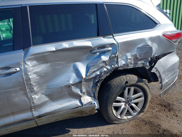 Продажа на аукционе авто 2016 Toyota Highlander Le V6, vin: 5TDBKRFH1GS257292, номер лота: 45000542