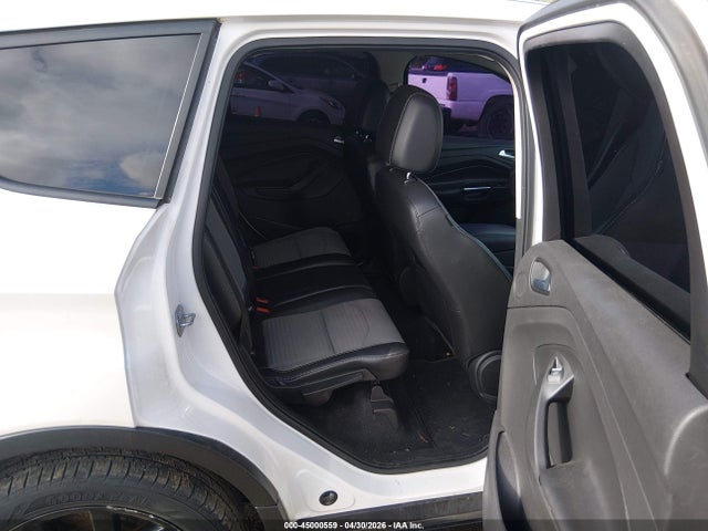 45000559 :رقم المزاد ، 1FMCU9G99HUB98863 vin ، 2017 Ford Escape Se مزاد بيع