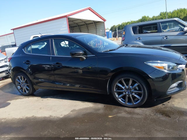 2018 Mazda Mazda3 Touring მანქანა იყიდება აუქციონზე, vin: 3MZBN1L32JM262457, აუქციონის ნომერი: 45000564