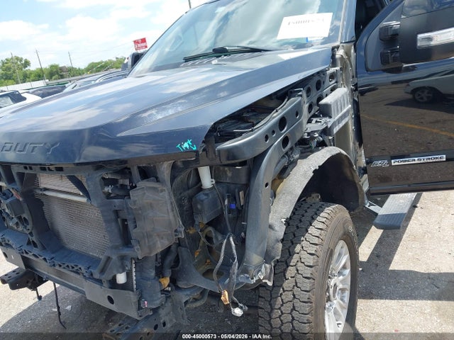 45000573 :رقم المزاد ، 1FT8W2BTXNEE81227 vin ، 2022 Ford F-250 Lariat مزاد بيع