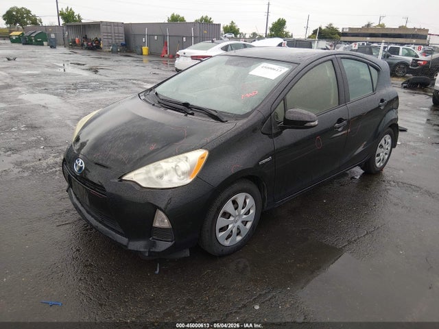 Продажа на аукционе авто 2012 Toyota Prius C Two, vin: JTDKDTB35C1520280, номер лота: 45000613