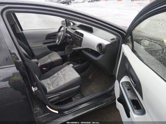 Продажа на аукционе авто 2012 Toyota Prius C Two, vin: JTDKDTB35C1520280, номер лота: 45000613