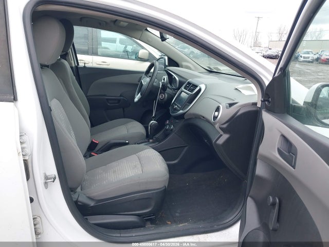 Продажа на аукционе авто 2017 Chevrolet Sonic Lt Auto, vin: 1G1JG6SH6H4152934, номер лота: 45000617