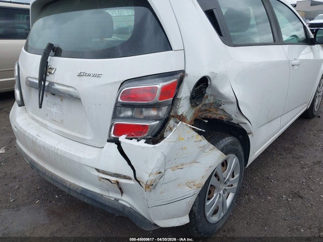 Продажа на аукционе авто 2017 Chevrolet Sonic Lt Auto, vin: 1G1JG6SH6H4152934, номер лота: 45000617