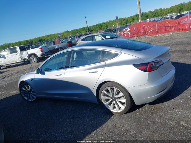 Продажа на аукционе авто 2018 Tesla Model 3 Long Range/performance, vin: 5YJ3E1EB9JF087592, номер лота: 45000669