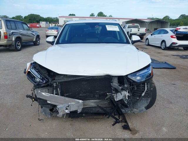 45000716 :رقم المزاد ، WA1BAAFY4M2010155 vin ، 2021 Audi Q5 Premium Plus 45 Tfsi Quattro S Tronic مزاد بيع
