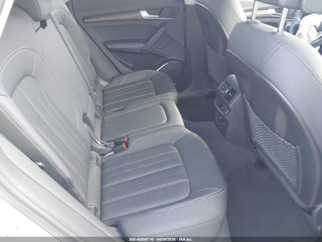 45000716 :رقم المزاد ، WA1BAAFY4M2010155 vin ، 2021 Audi Q5 Premium Plus 45 Tfsi Quattro S Tronic مزاد بيع
