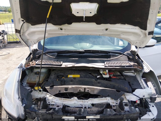 45000720 :رقم المزاد ، 1FMCU0GX7GUC11005 vin ، 2016 Ford Escape Se مزاد بيع