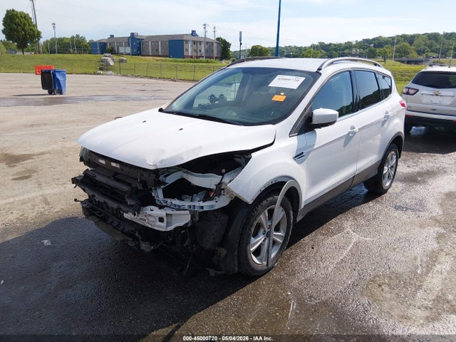 45000720 :رقم المزاد ، 1FMCU0GX7GUC11005 vin ، 2016 Ford Escape Se مزاد بيع