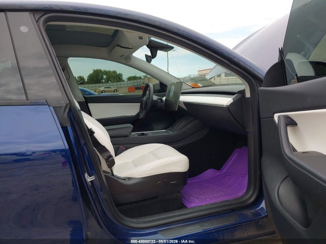 2021 Tesla Model Y Long Range Dual Motor All-wheel Drive მანქანა იყიდება აუქციონზე, vin: 5YJYGDEE1MF141659, აუქციონის ნომერი: 45000722