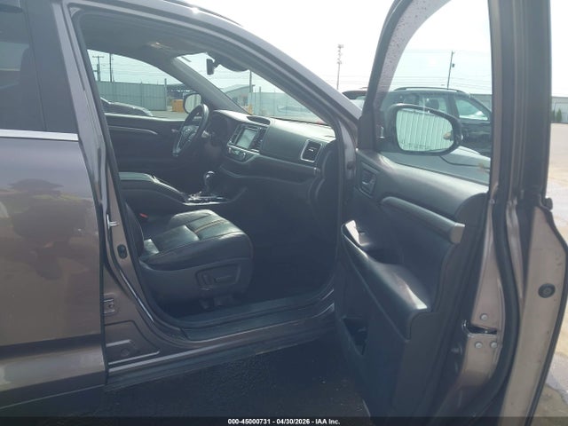 5TDJZRFH8KS572705 Toyota Highlander Se