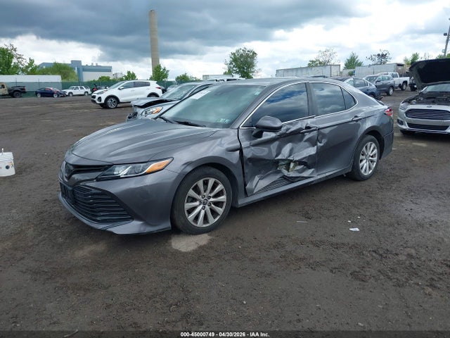 Продаж на аукціоні авто 2020 Toyota Camry Le, vin: 4T1C11AK0LU895921, номер лоту: 45000749