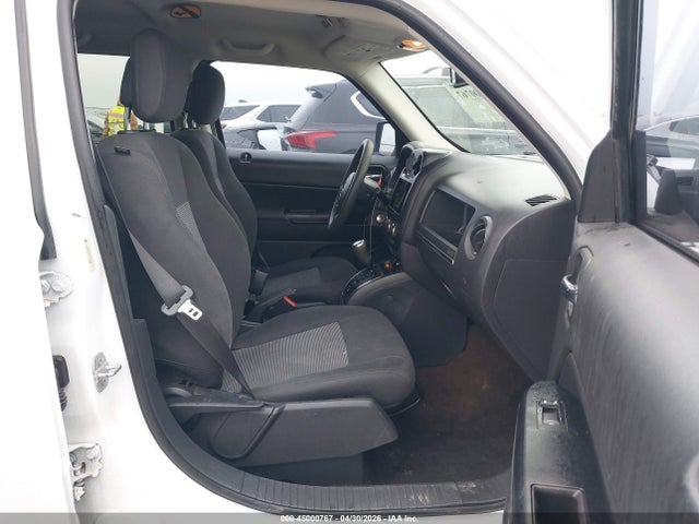Jeep Patriot Altitude Edition 2015 1C4NJPBA3FD157363 Image 5