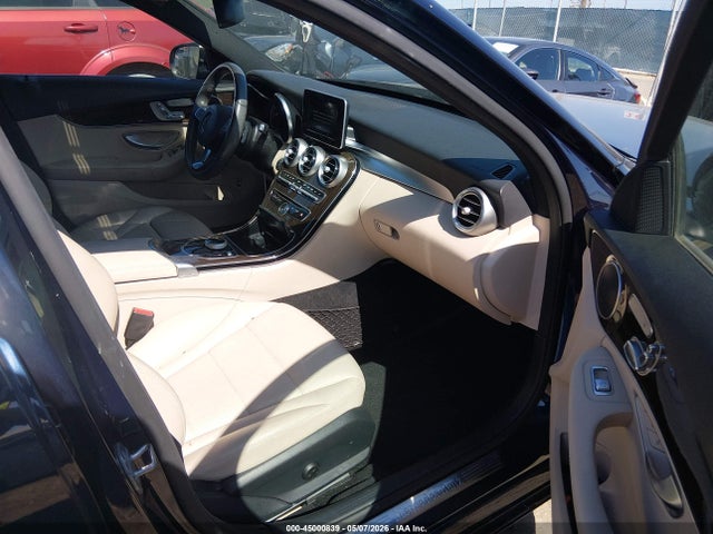 Продаж на аукціоні авто 2018 Mercedes-benz C 300, vin: 55SWF4JBXJU255546, номер лоту: 45000839
