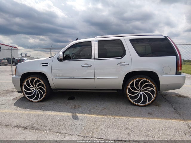 Auction sale of the 2014 Cadillac Escalade Luxury, vin: 1GYS4BEF8ER112273, lot number: 45000850