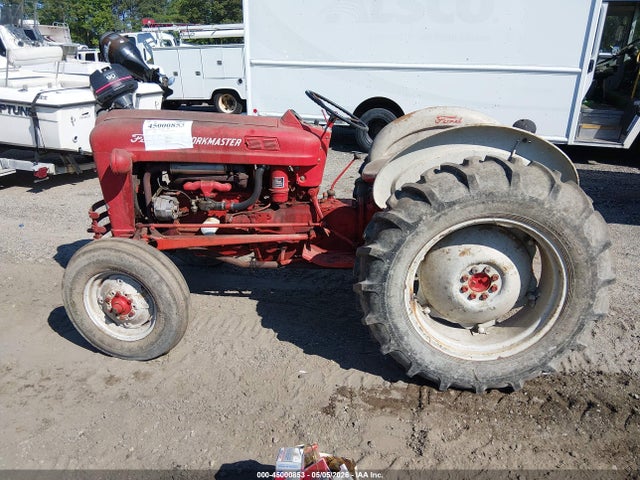 Auction sale of the 1962 Ford Workmaster Tractor, vin: NCA501B, lot number: 45000853