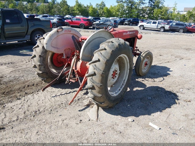 Auction sale of the 1962 Ford Workmaster Tractor, vin: NCA501B, lot number: 45000853
