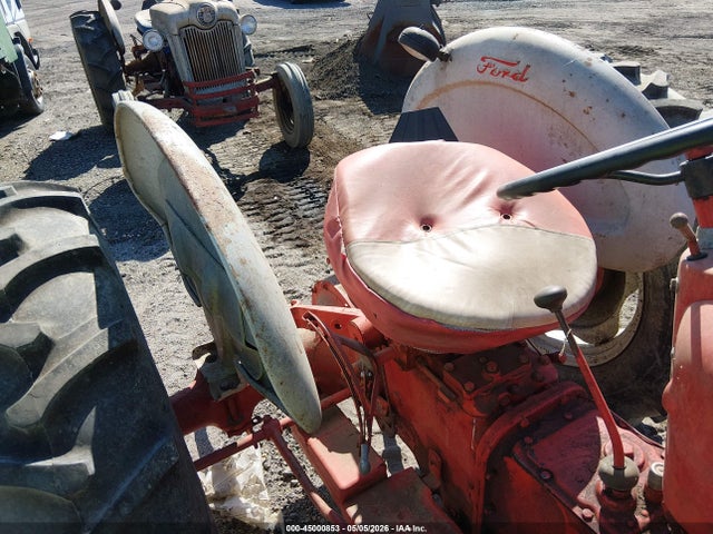 Auction sale of the 1962 Ford Workmaster Tractor, vin: NCA501B, lot number: 45000853