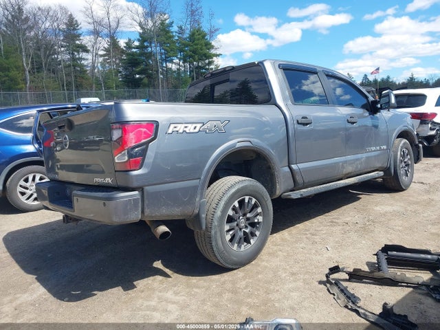 1N6AA1E59JN550374 Nissan Titan Pro-4x