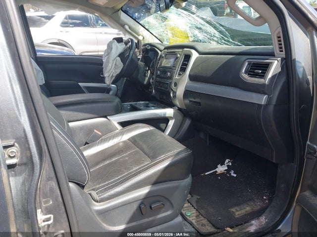 1N6AA1E59JN550374 Nissan Titan Pro-4x