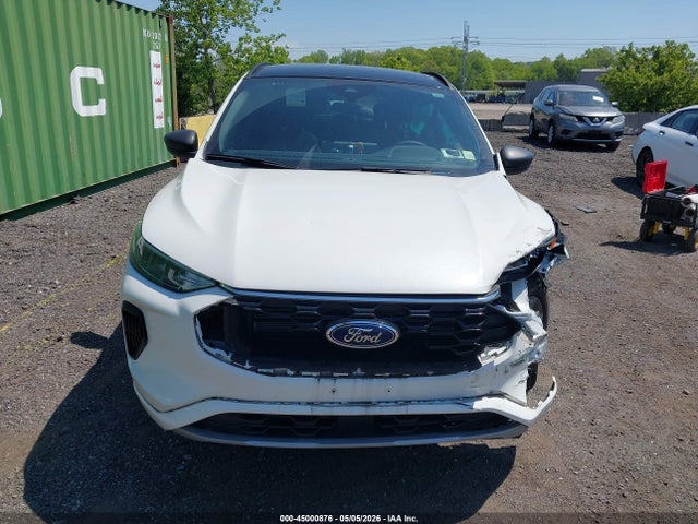 45000876 :رقم المزاد ، 1FMCU9MN8PUB37424 vin ، 2023 Ford Escape St-line مزاد بيع