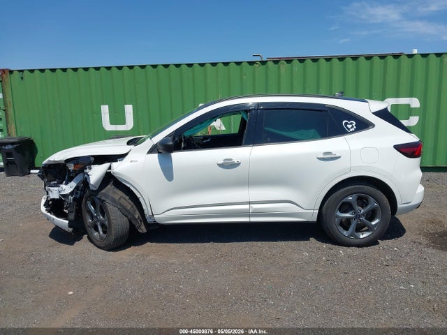 45000876 :رقم المزاد ، 1FMCU9MN8PUB37424 vin ، 2023 Ford Escape St-line مزاد بيع