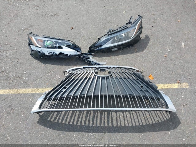 Lexus ES 300H 2021 58ADA1C16MU013069 Image 12