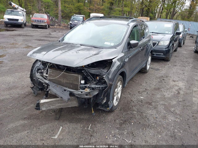 45000916 :رقم المزاد ، 1FMCU9G95GUA01461 vin ، 2016 Ford Escape Se مزاد بيع