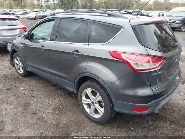 45000916 :رقم المزاد ، 1FMCU9G95GUA01461 vin ، 2016 Ford Escape Se مزاد بيع