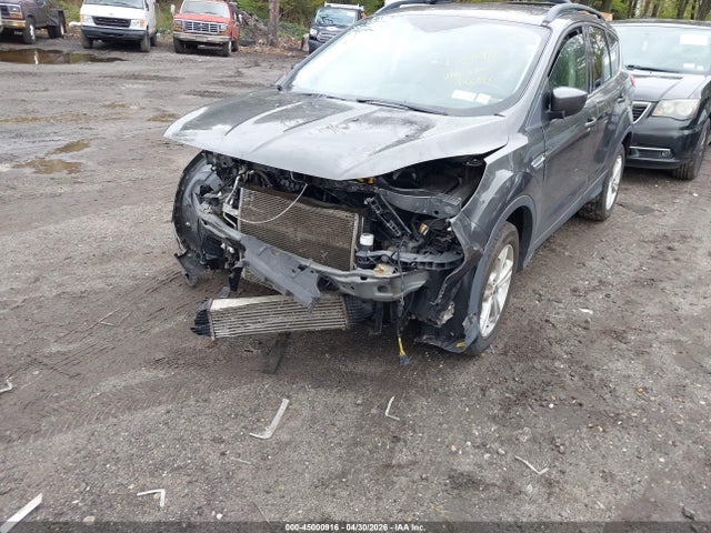 45000916 :رقم المزاد ، 1FMCU9G95GUA01461 vin ، 2016 Ford Escape Se مزاد بيع