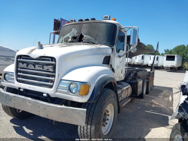 Продаж на аукціоні авто 2007 Mack 700 Cv700, vin: 1M2AG10C77M063370, номер лоту: 45000927