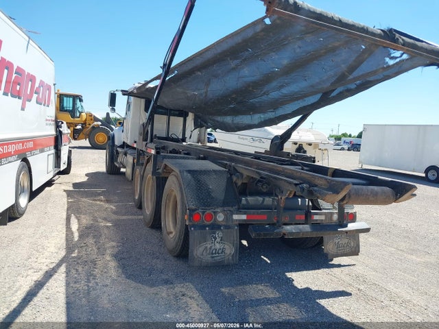Продаж на аукціоні авто 2007 Mack 700 Cv700, vin: 1M2AG10C77M063370, номер лоту: 45000927