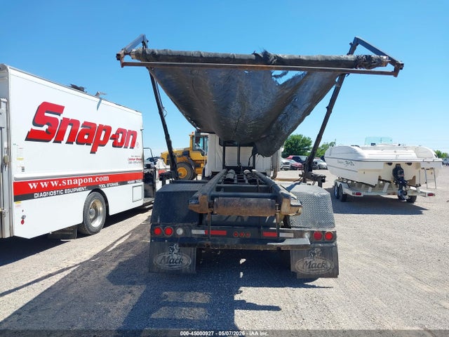 Продаж на аукціоні авто 2007 Mack 700 Cv700, vin: 1M2AG10C77M063370, номер лоту: 45000927