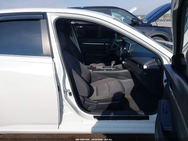 Продажа на аукционе авто 2022 Nissan Altima Sv Intelligent Awd, vin: 1N4BL4DW0NN355272, номер лота: 45001000
