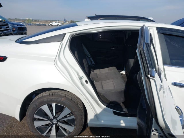 Продажа на аукционе авто 2022 Nissan Altima Sv Intelligent Awd, vin: 1N4BL4DW0NN355272, номер лота: 45001000
