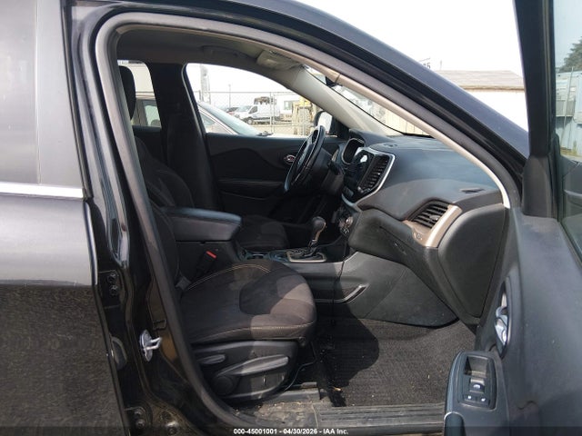 Продажа на аукционе авто 2015 Jeep Cherokee Latitude, vin: 1C4PJLCB1FW663139, номер лота: 45001001