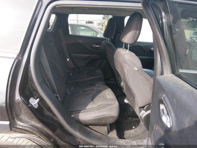 Продажа на аукционе авто 2015 Jeep Cherokee Latitude, vin: 1C4PJLCB1FW663139, номер лота: 45001001