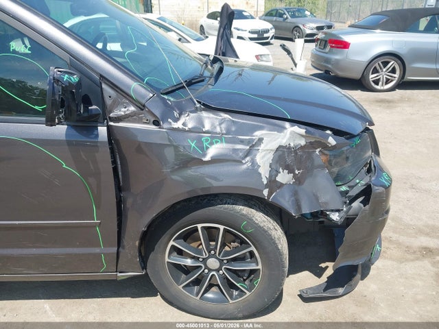 2017 Dodge Grand Caravan Gt მანქანა იყიდება აუქციონზე, vin: 2C4RDGEG5HR737917, აუქციონის ნომერი: 45001013