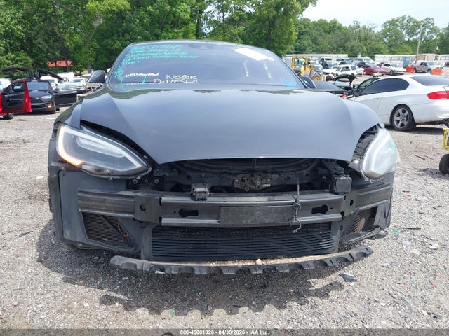 Продажа на аукционе авто 2016 Tesla Model S 60/70/75/85, vin: 5YJSA1E13GF156736, номер лота: 45001026
