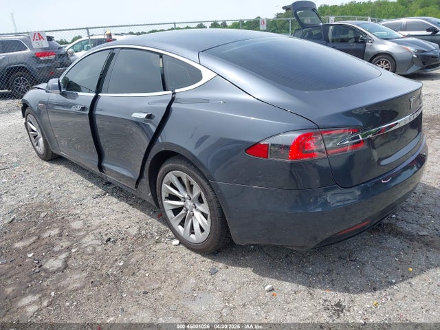 Продажа на аукционе авто 2016 Tesla Model S 60/70/75/85, vin: 5YJSA1E13GF156736, номер лота: 45001026