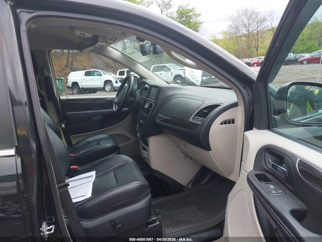 2012 Chrysler Town & Country Touring-l მანქანა იყიდება აუქციონზე, vin: 2C4RC1CGXCR106303, აუქციონის ნომერი: 45001067
