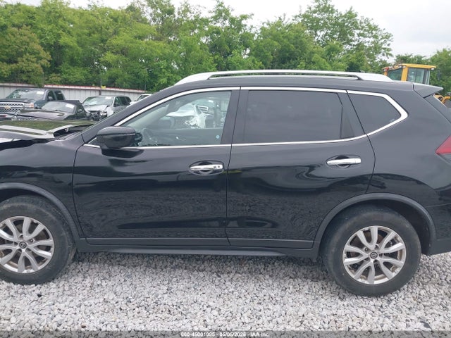 45001095 :رقم المزاد ، JN8AT2MV9JW307330 vin ، 2018 Nissan Rogue Sv مزاد بيع