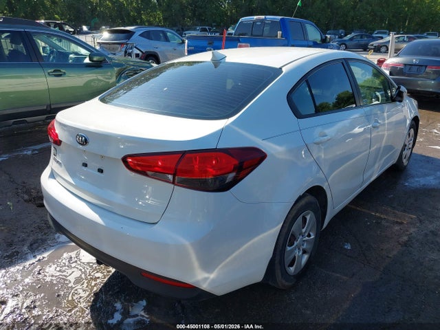 Продаж на аукціоні авто 2018 Kia Forte Lx, vin: 3KPFK4A72JE195017, номер лоту: 45001108